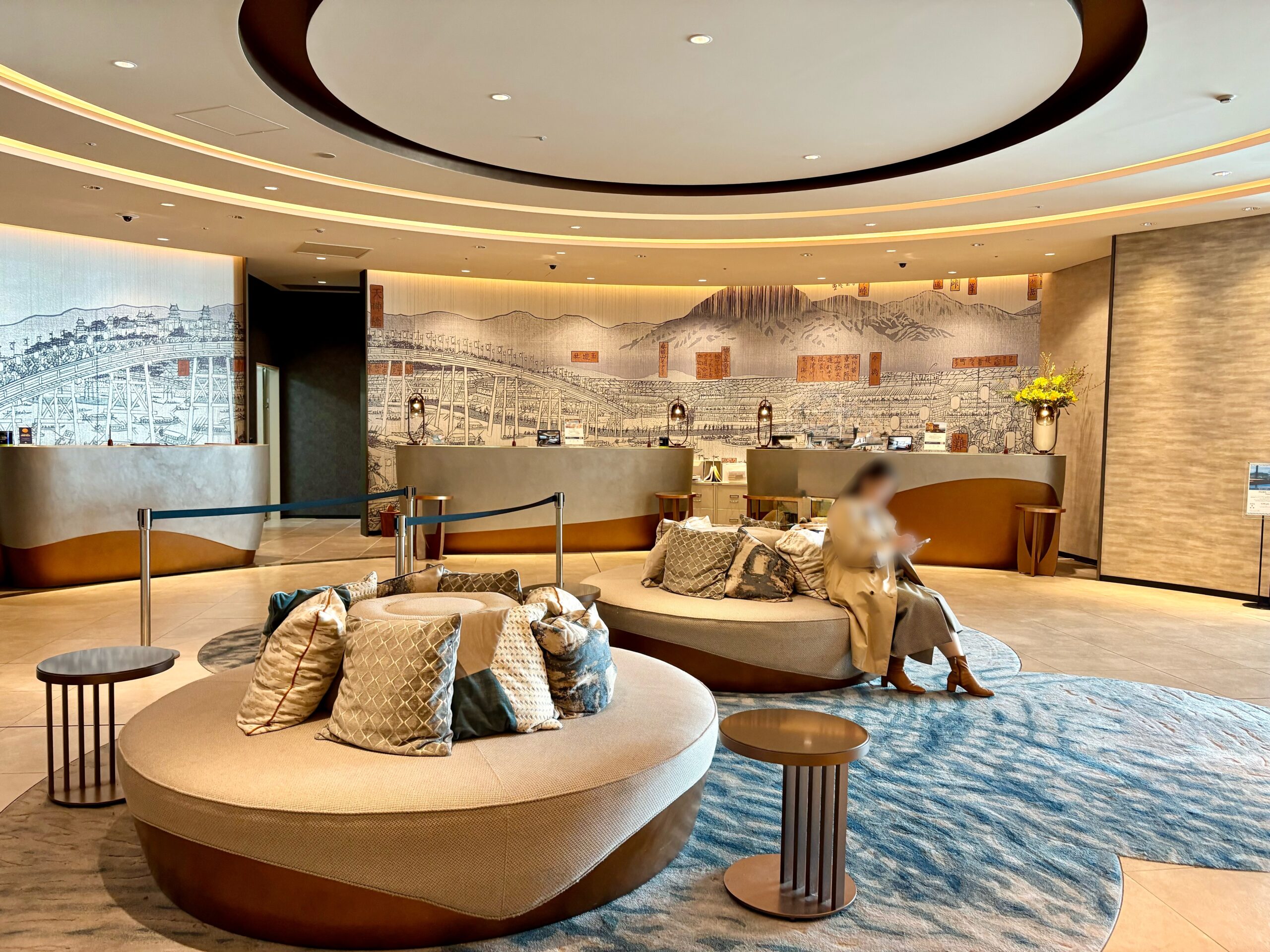 ダブルツリーbyヒルトン大阪城　ロビー